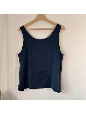 Victoria Secret Vintage silk top Size M Navy